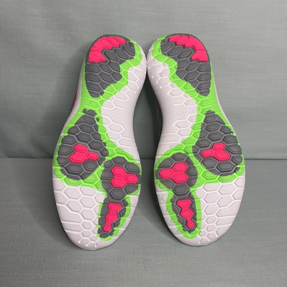 Nike Women’s Flex Fury 2 Running Sneaker Size 6.5 - Picture 6 of 7